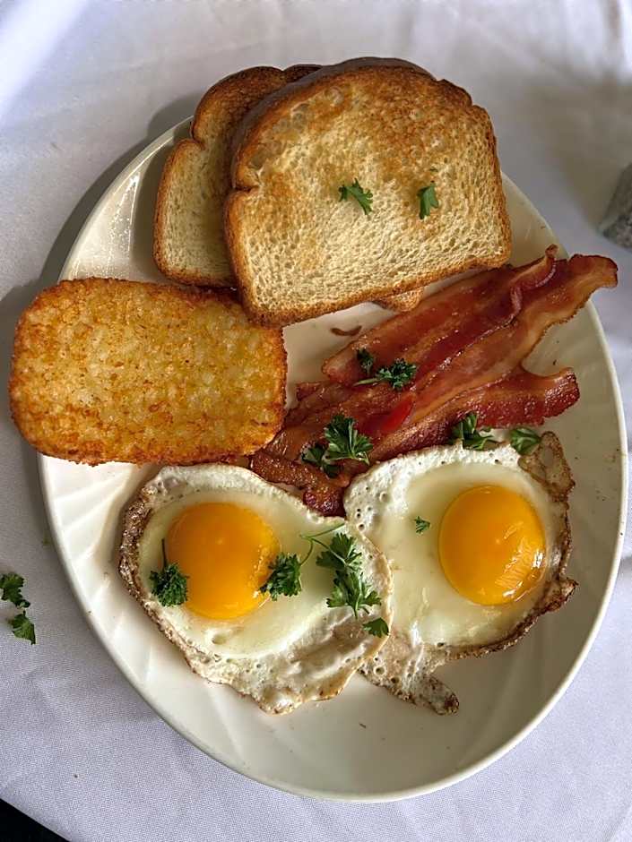 Hotel Civilia Lakeside by Civilia Golf Retreat