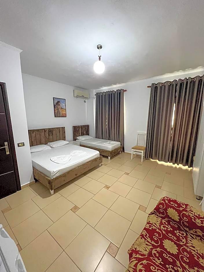 Hotel Rixhi