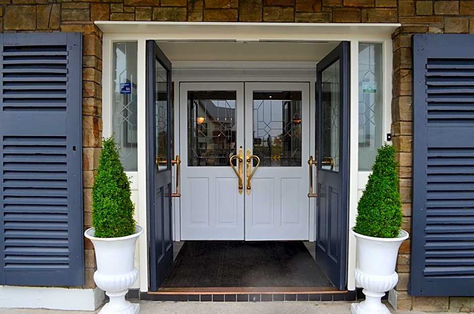 The Cliff House Hotel