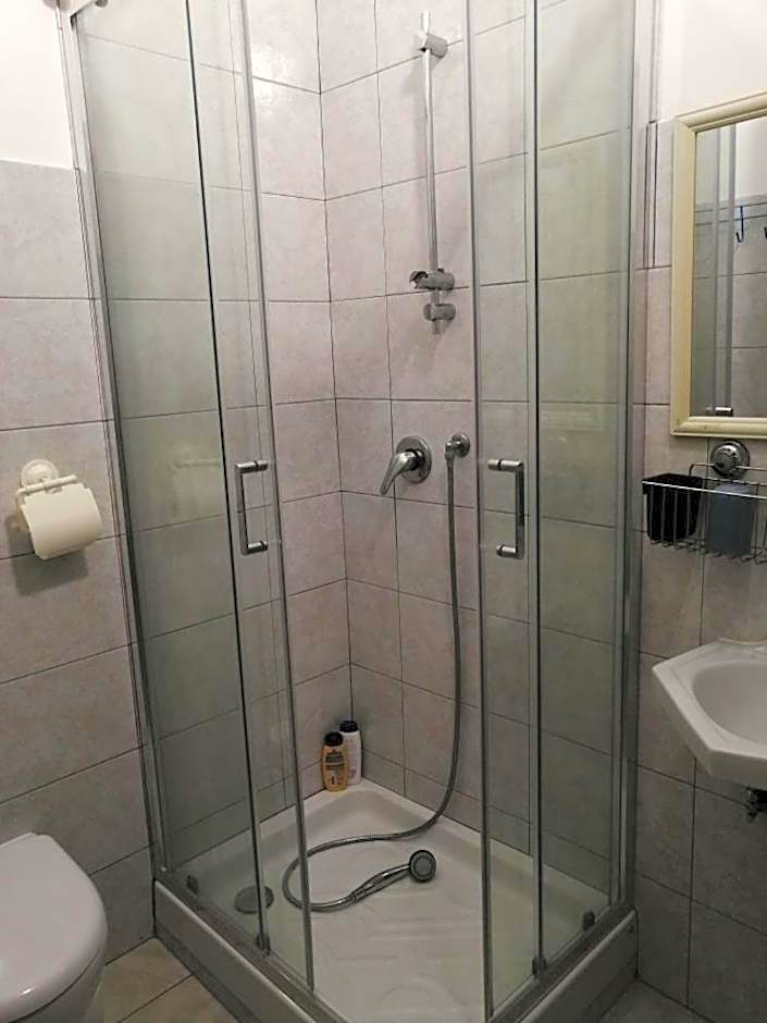 Roma Prince Inn accommodation