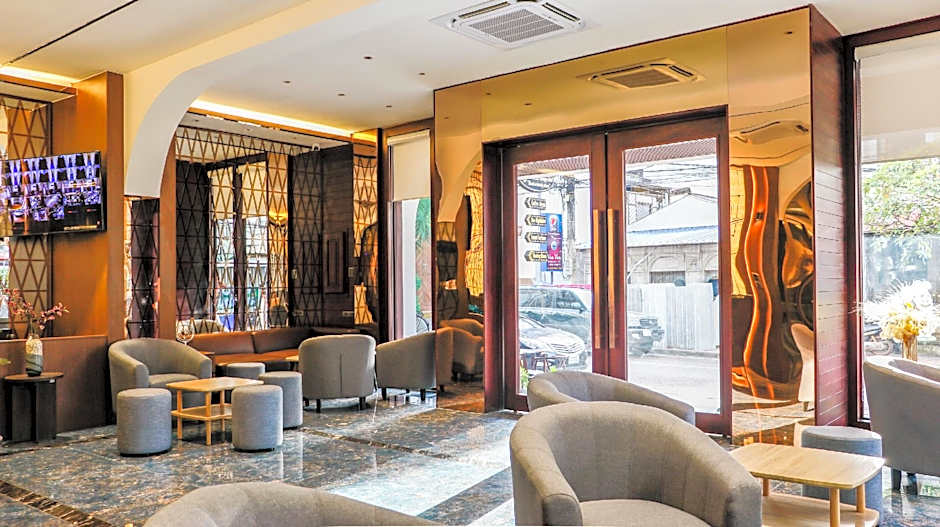 Riverside Hotel