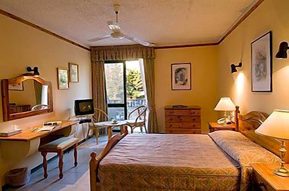 Photo 1 of 1 of 1 Double Bed