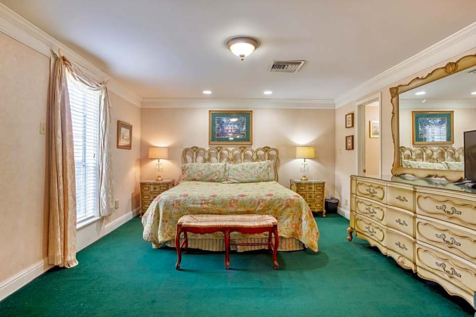 Edgewater Inn - Biloxi Beach