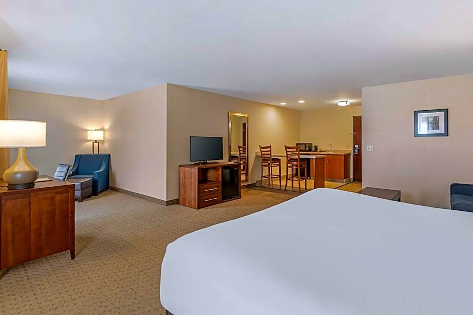 Comfort Inn & Suites Gillette near Campbell Medical Center