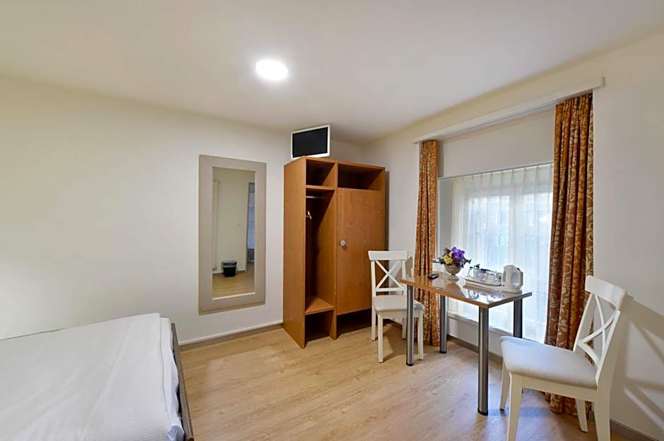 Hotel Hirschen & Weinschenke