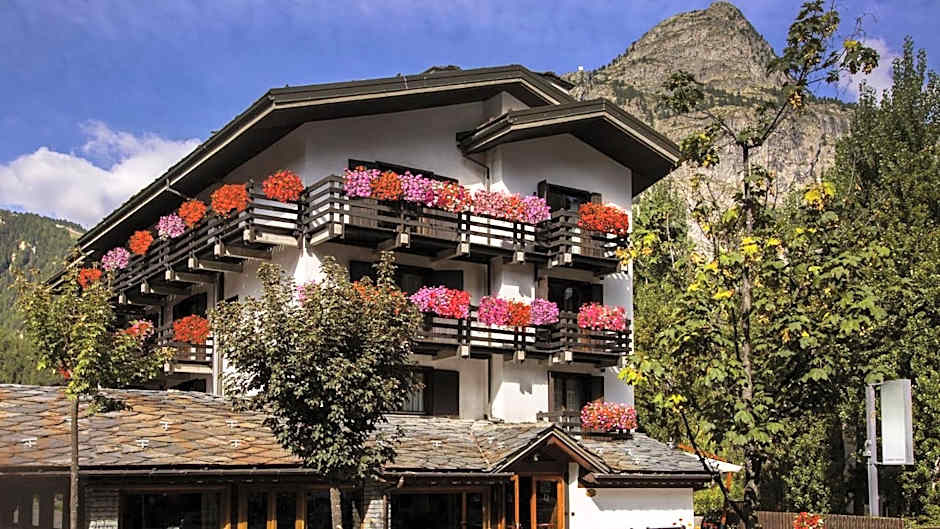 Hotel Les Jumeaux Courmayeur