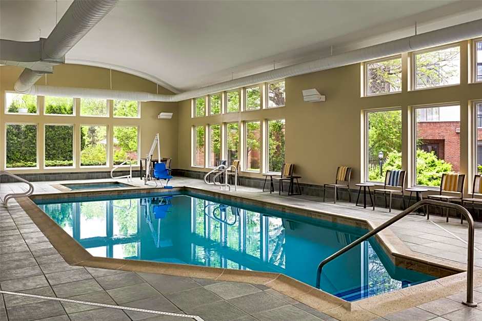 Homewood Suites by Hilton Burlington