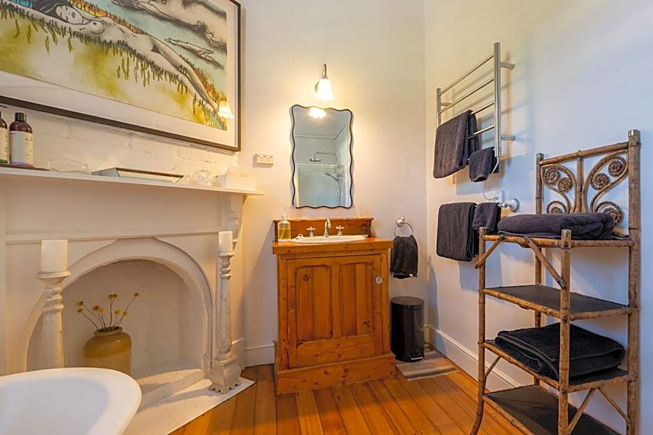 At Eleven - La Petite Maison