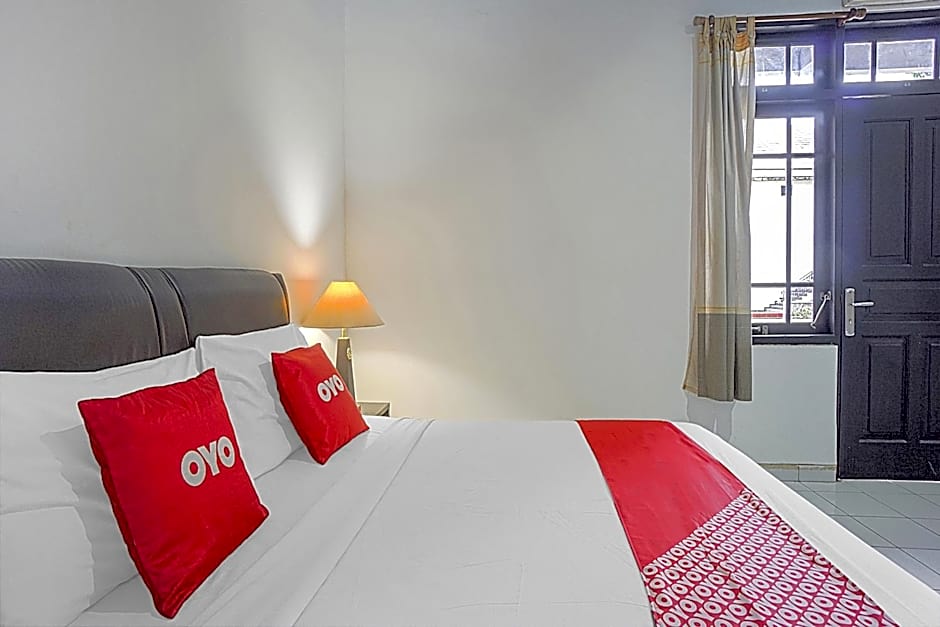 OYO Life 90589 Palem Garden Hotel