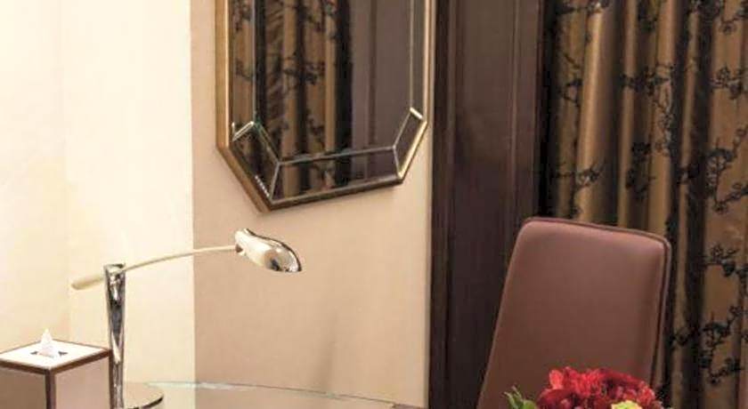 Starworld Hotel