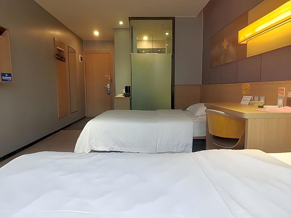 7 Days Inn Guilin Xing'an Lemandi