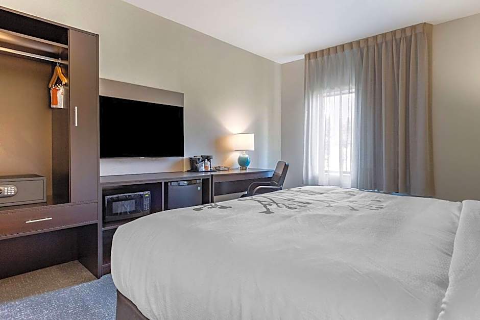 Redwood inn & Suites Crosby
