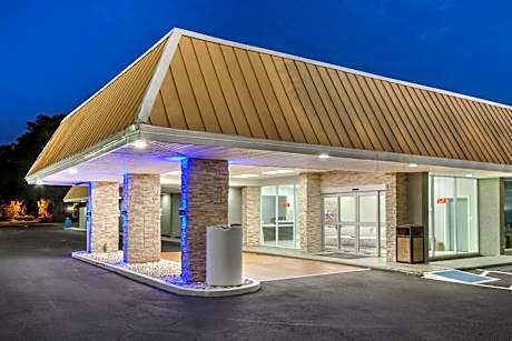 Quality Inn & Suites Pawleys Island