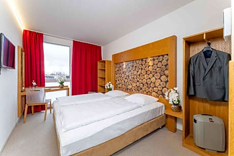 PLAZA INN Dachau - München