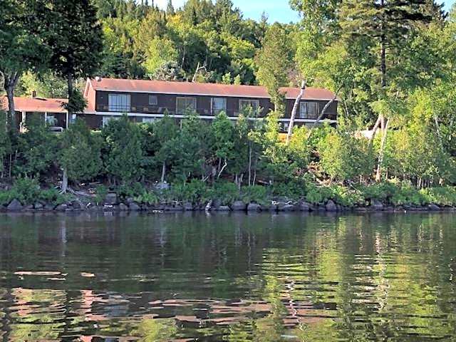 Sandy Point Motel