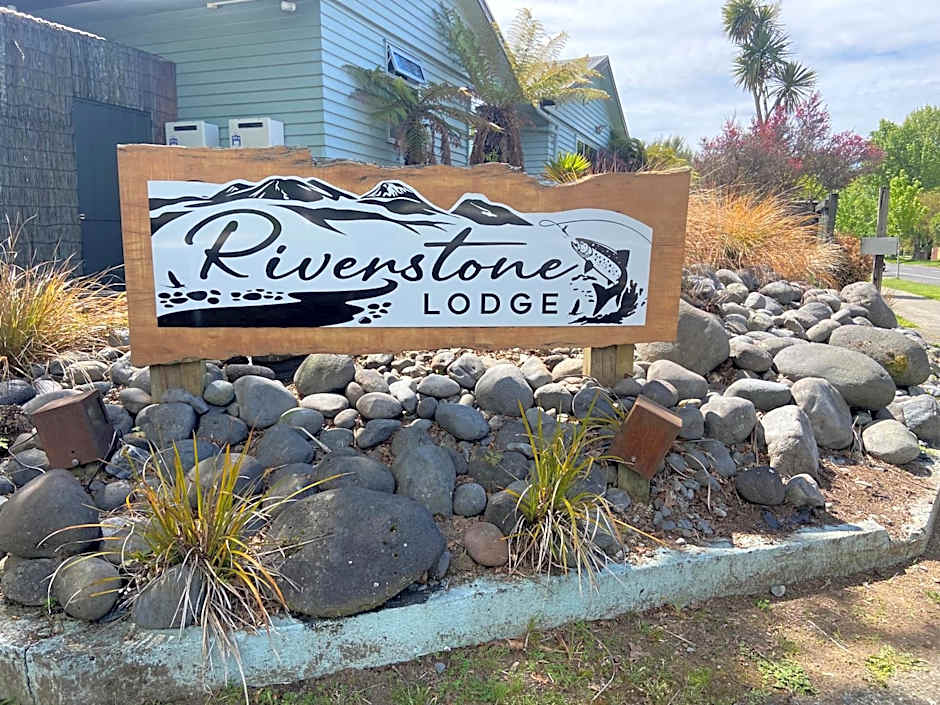Riverstone Lodge