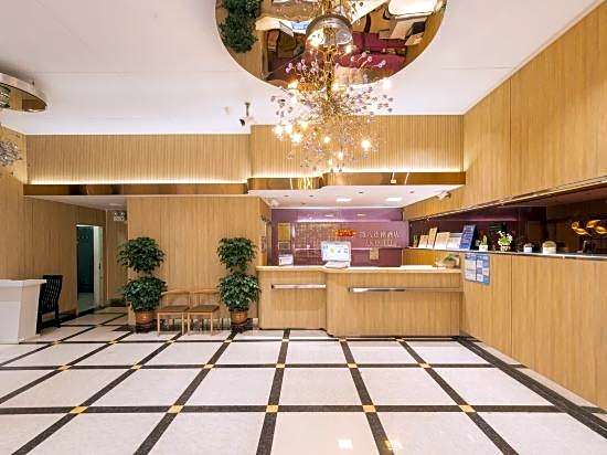 V8 Hotel (Guangzhou Xicun subway station store)