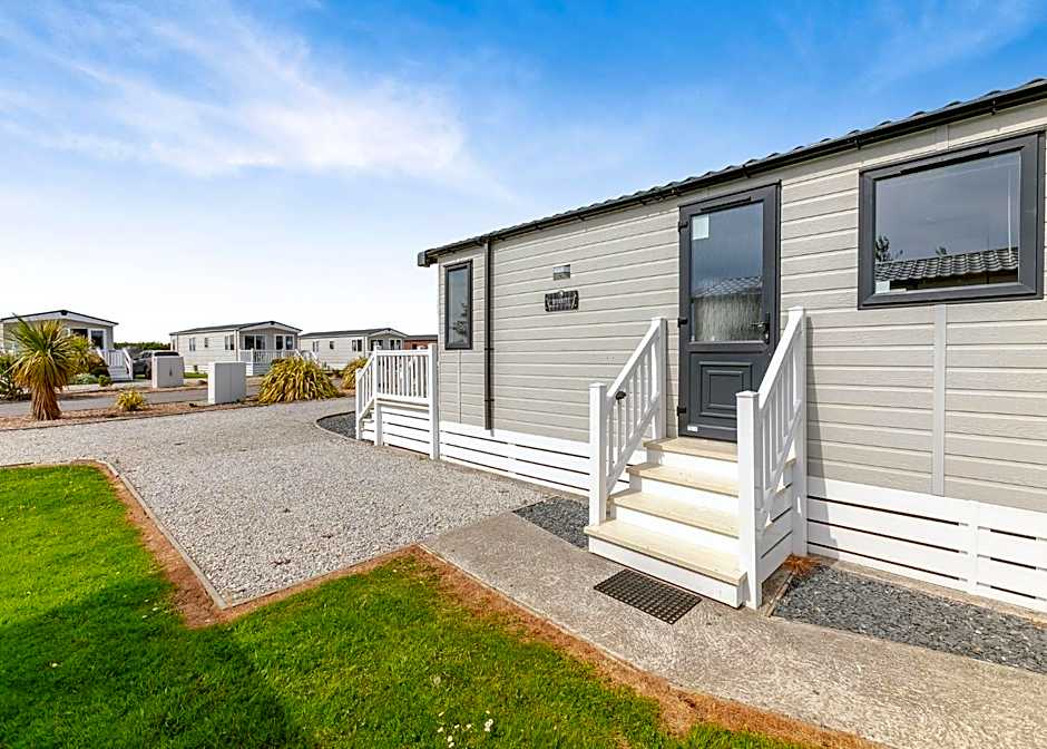 Looe Coastal Retreat