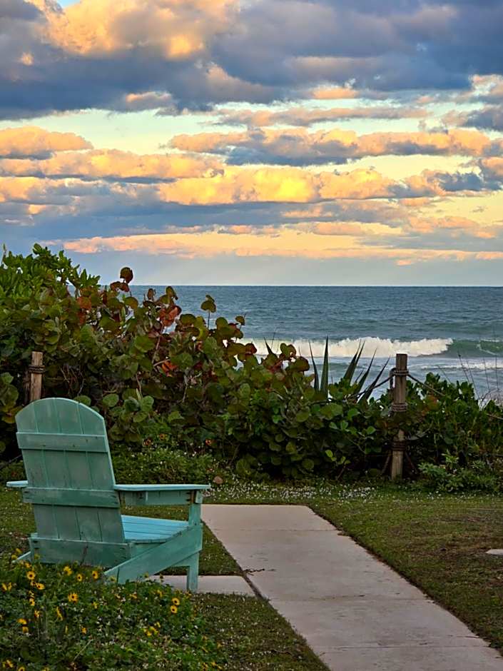 Oceanfront Sea Scape Motel