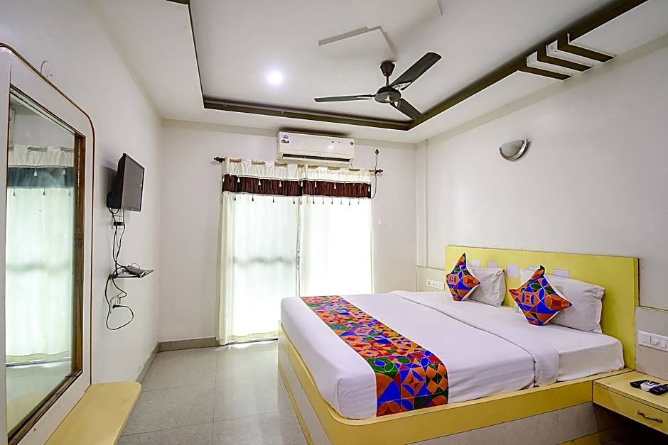 Hotel Shantikunja by OYO – Puri, TX