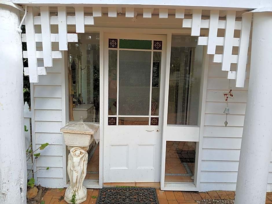 Memory Lane Accommodation