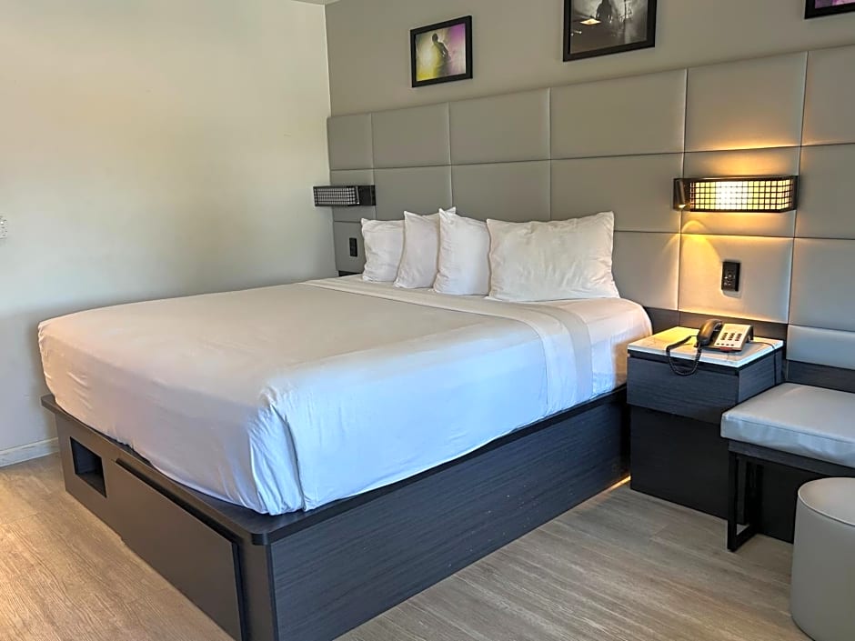 Signature Inn Santa Clara