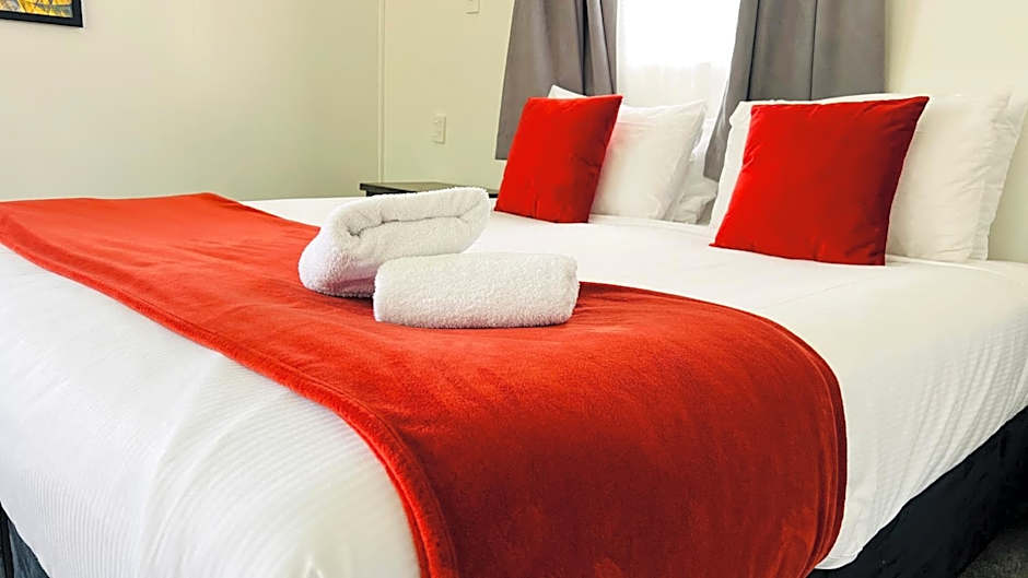 18th Avenue Thermal Motel