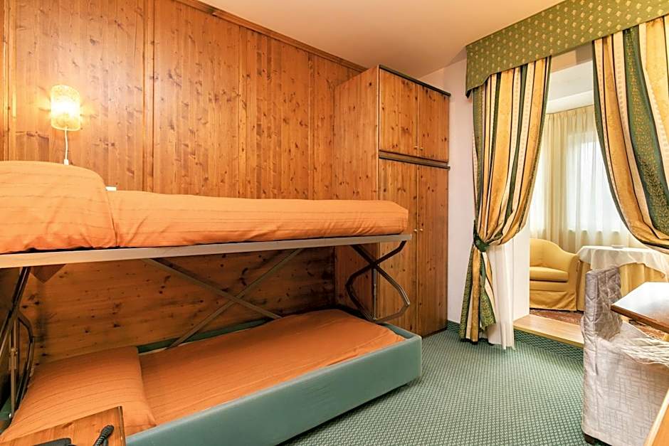 G. Hotel Des Alpes (Classic since 1912)
