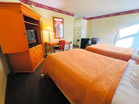2 Queen Beds Non-Smoking