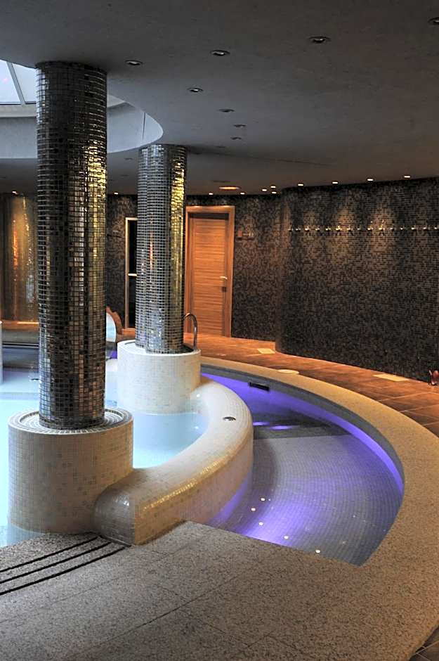 Cumbria Spa Hotel 3* Sup