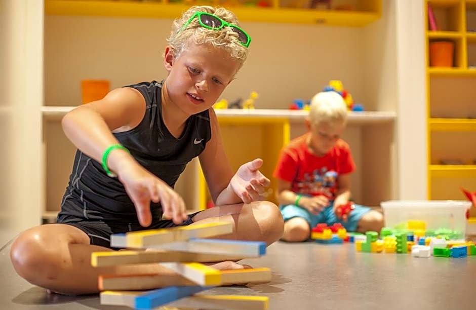 Kipriotis Maris Suites