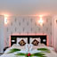 Crown Beach villas - direct access to bikini beach