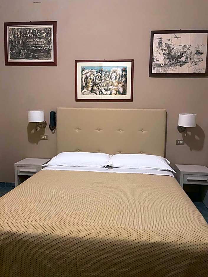 Hotel Ariella