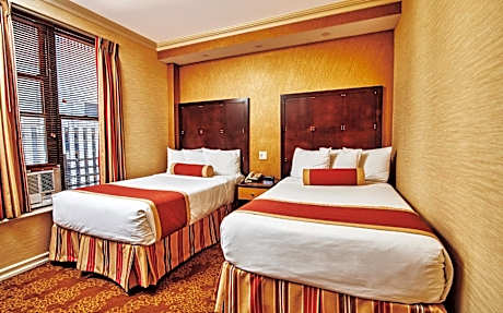 Studio with Two Twin Beds