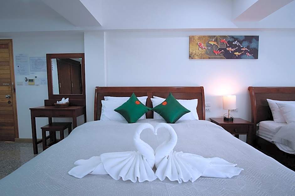 Cha Li's Family Hotel&Hostel