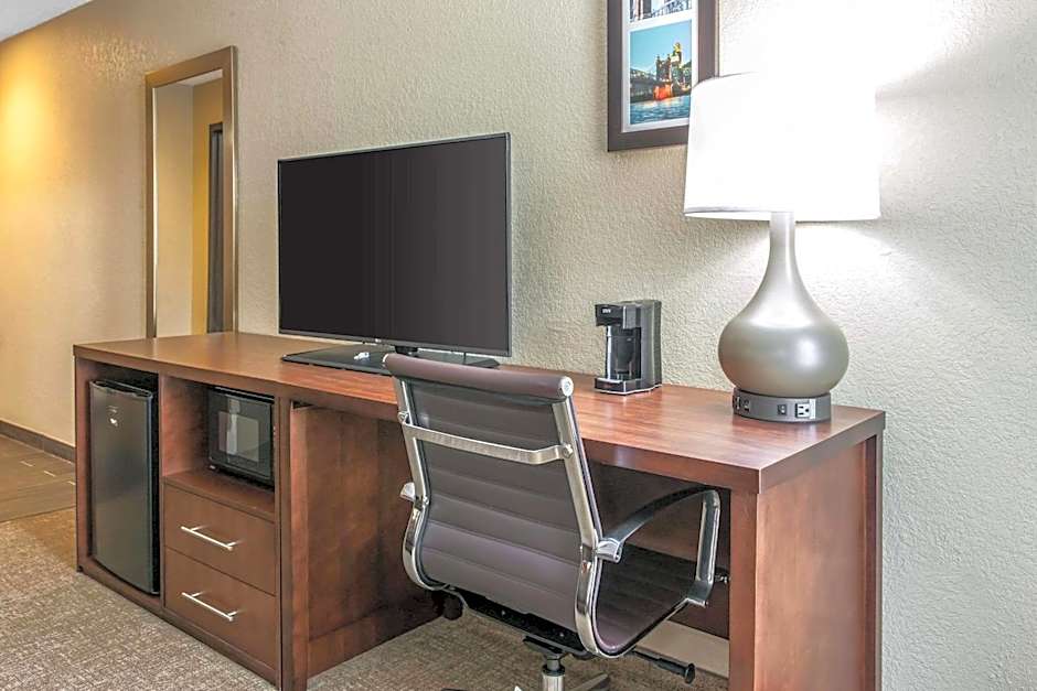 Comfort Inn Blue Ash North