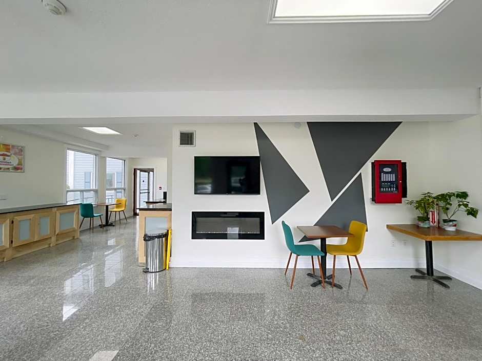 Super 8 by Wyndham Pembroke