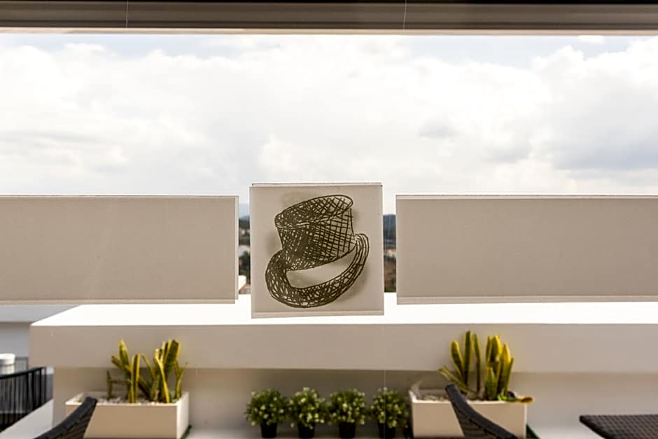 Penedo da Saudade Suites & Hostel