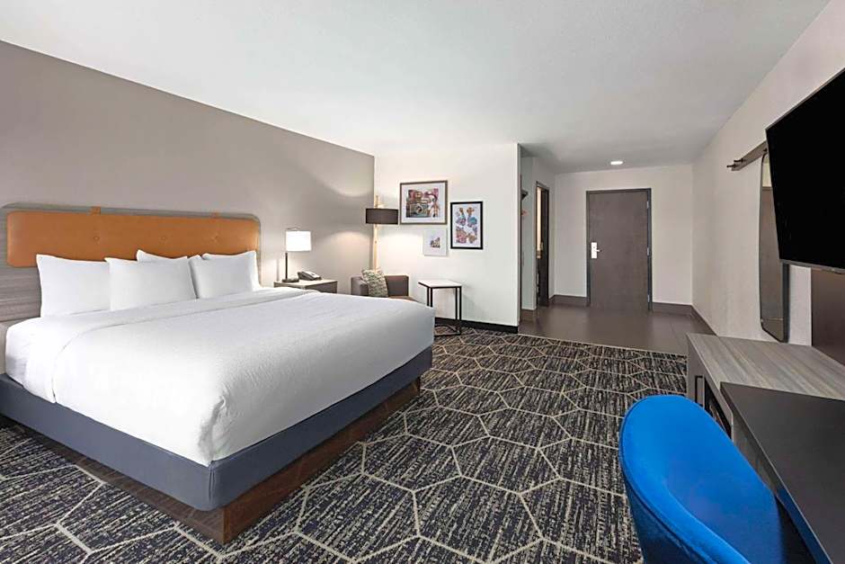 La Quinta Inn & Suites by Wyndham Meridian