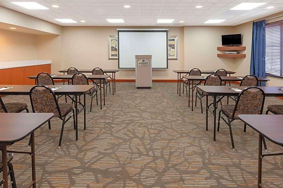 Wingate By Wyndham Erie