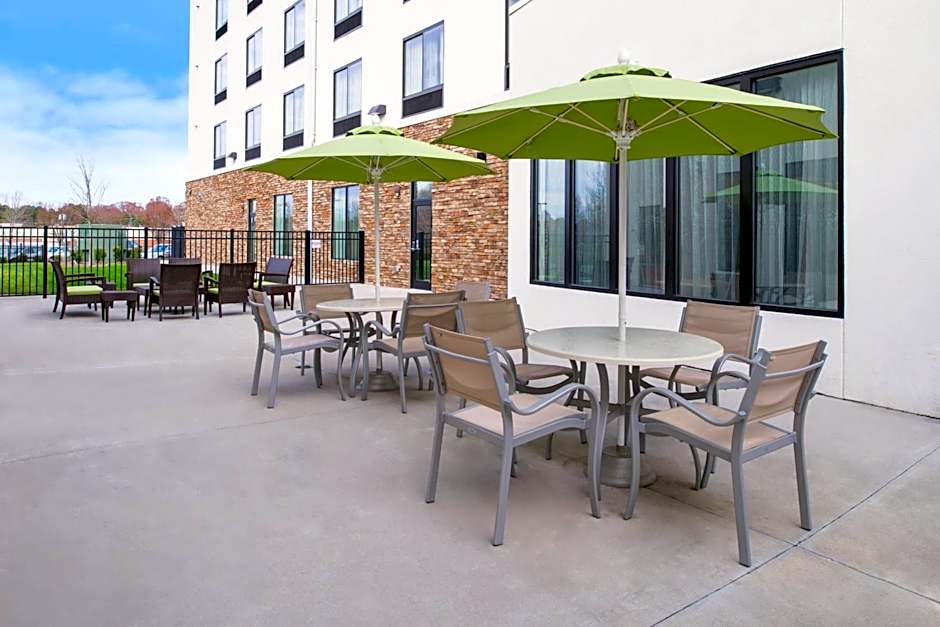 Holiday Inn Express & Suites Monroe By IHG