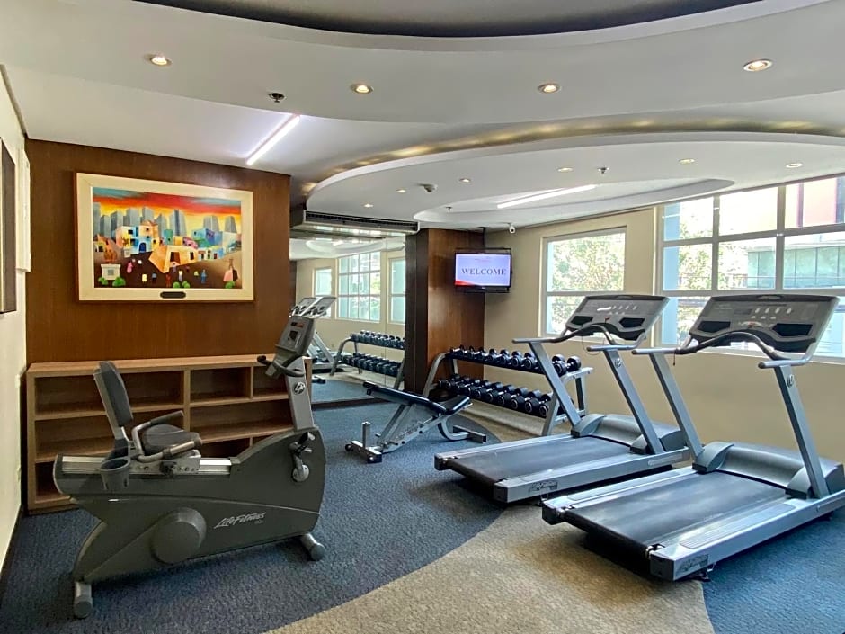 Crown Regency Hotel Makati