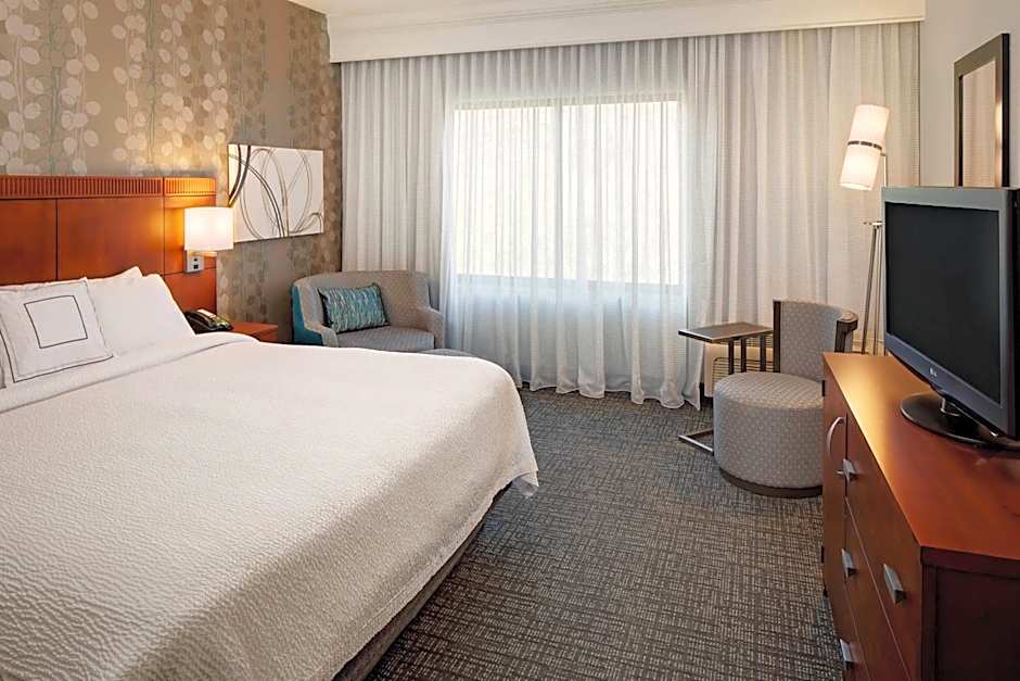 Courtyard by Marriott Pittsburgh West Homestead/Waterfront