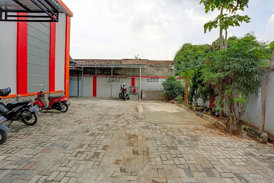 OYO 3767 Permata House