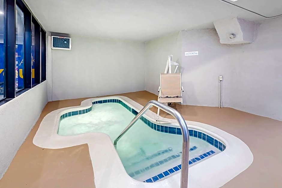 Comfort Inn & Suites Irvine Spectrum