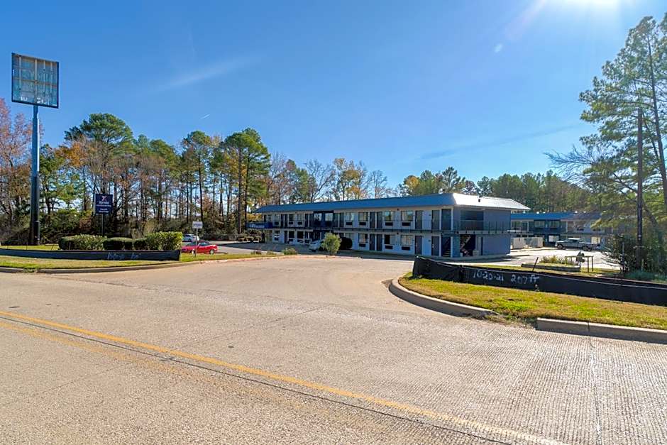 Xpress Inn & Extended Stays