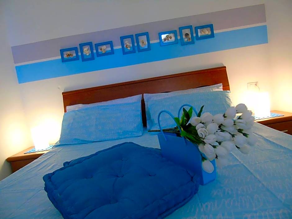 On Holiday Between Sky And Sea geco Di Campiglia pet friendly big garden