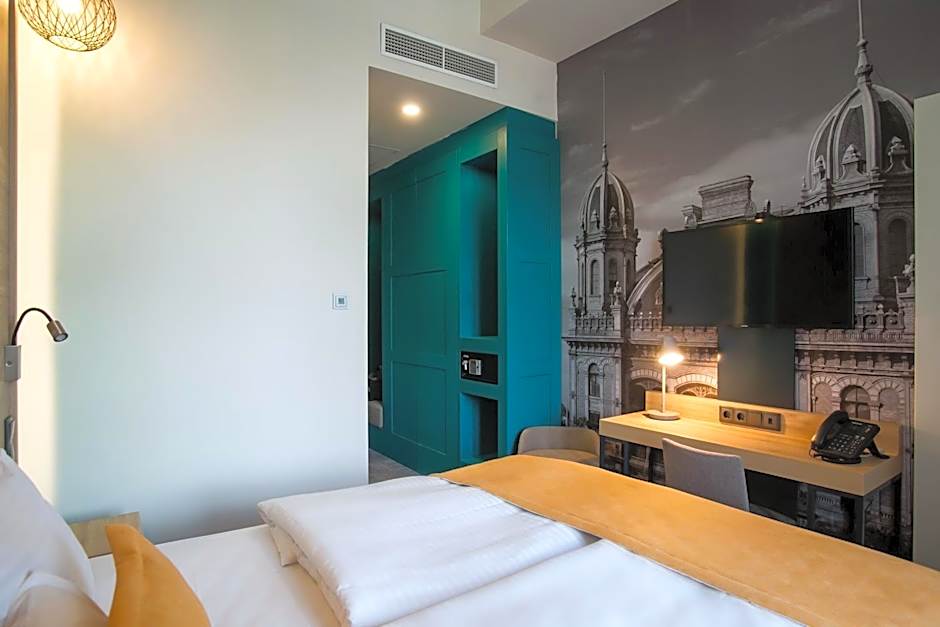 T62 Hotel