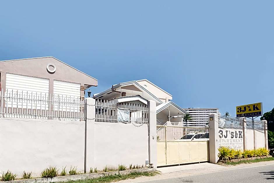 OYO 556 3j's And K Apartment