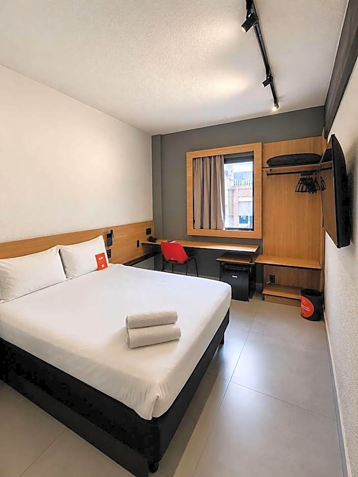 ibis Santos Gonzaga Praia
